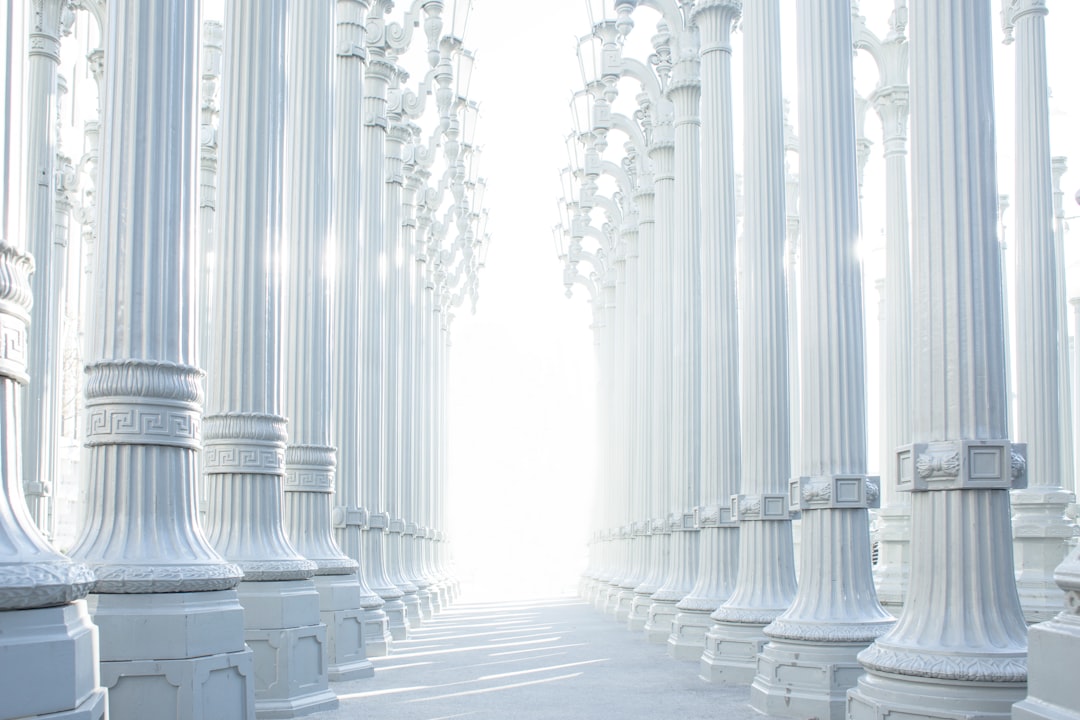 Settling vs. Going to Trial: What’s Best for Your Case?