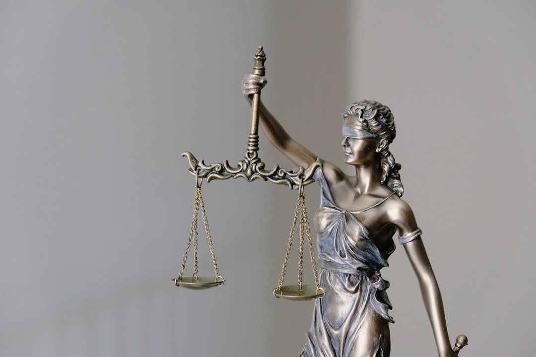 Settling vs. Going to Trial: What’s Best for Your Case?